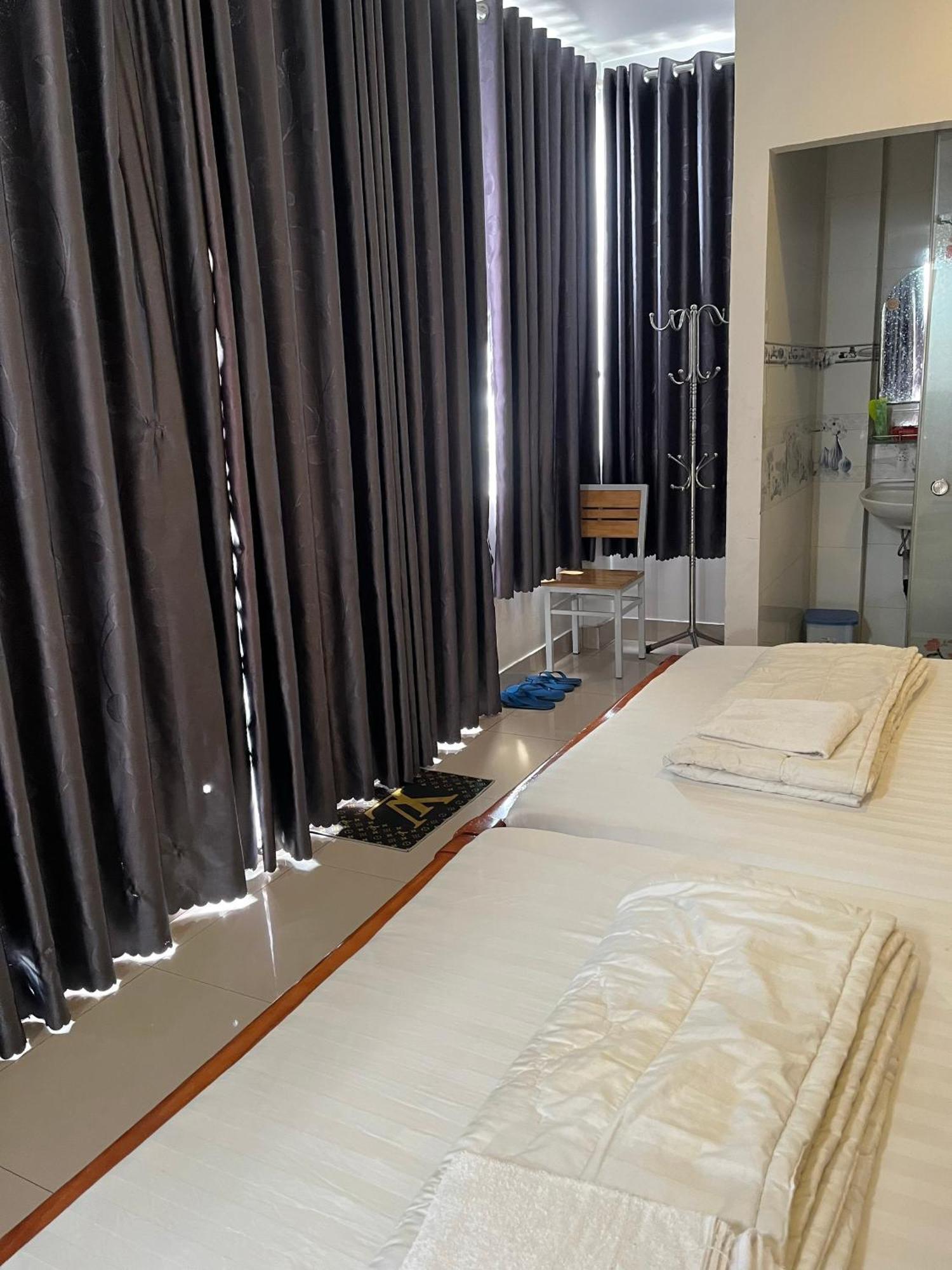 Hotel Khach San Anh Dong Ho Chi Minh Zewnętrze zdjęcie